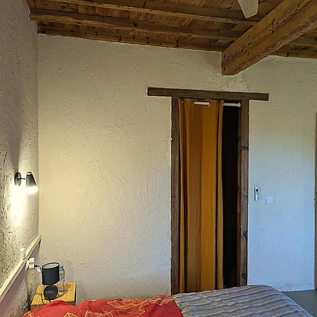 Crouxeto D'hote Bed & Breakfast