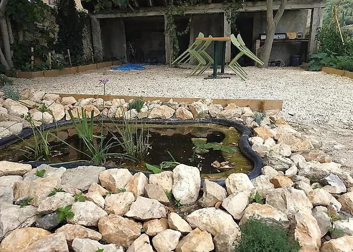 Crouxeto D'hote Bed & Breakfast